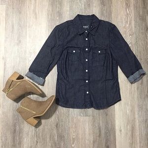 GAP Chambray Snap Button Up